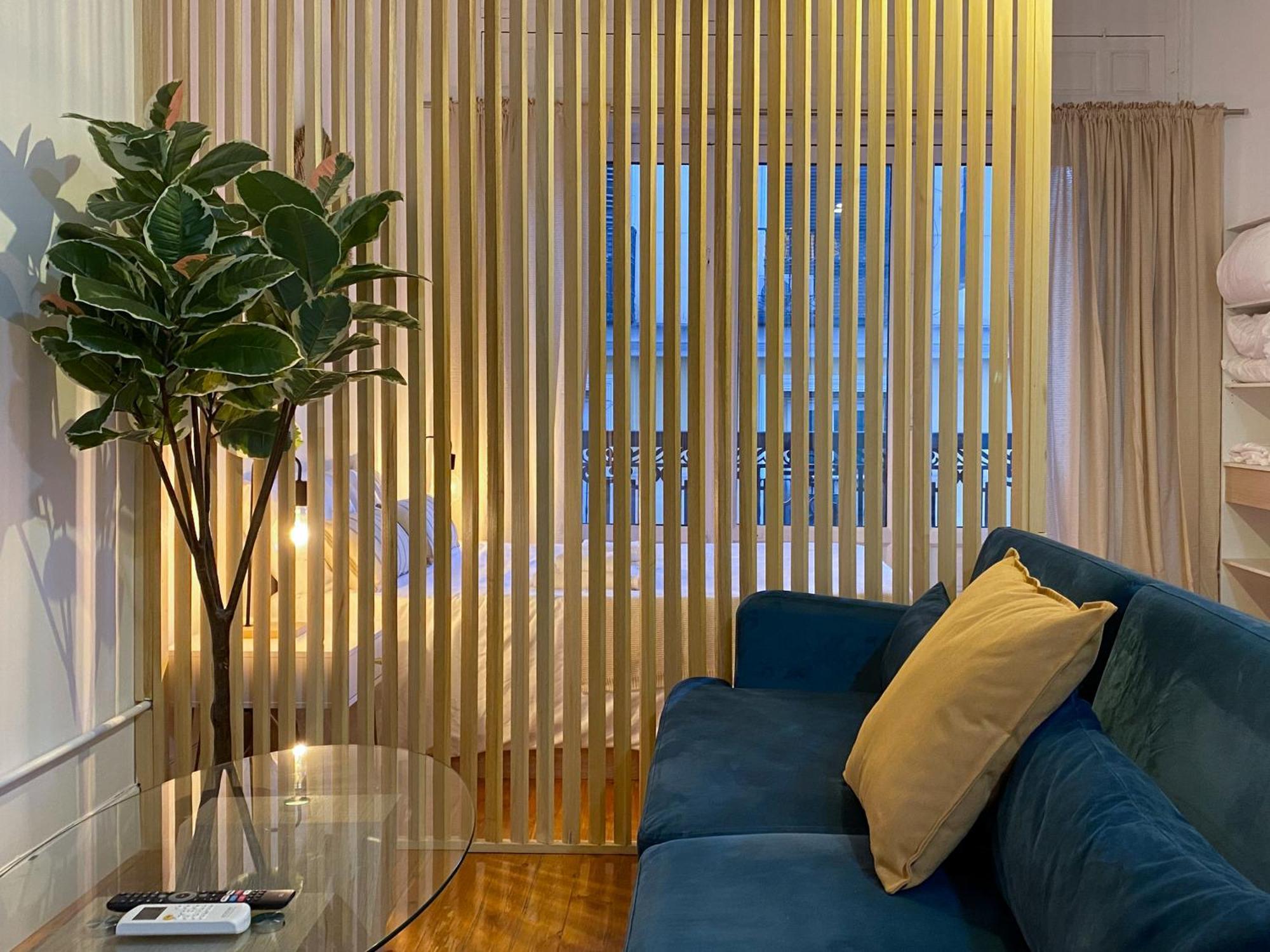 Victoria Studio II, Madrid